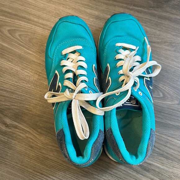 New Balance 574 women’s lifestyle shoes - Picture 1 of 4